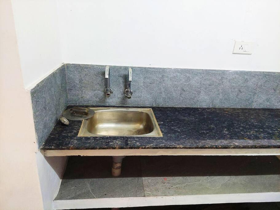 Apartment Forestay -3 Bhk Kochi Pallipuram