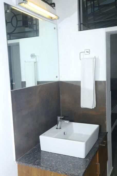 Forestay -3 Bhk Kochi Apartment Pallipuram