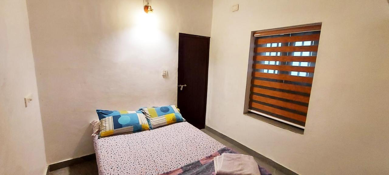 Forestay -3 Bhk Kochi * Pallipuram